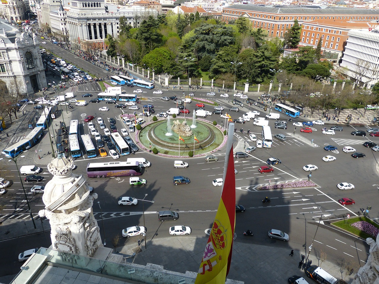 Quién puede acceder a Madrid Central? Todo sobre los distintivos ambientales  - Sensaciones al volante